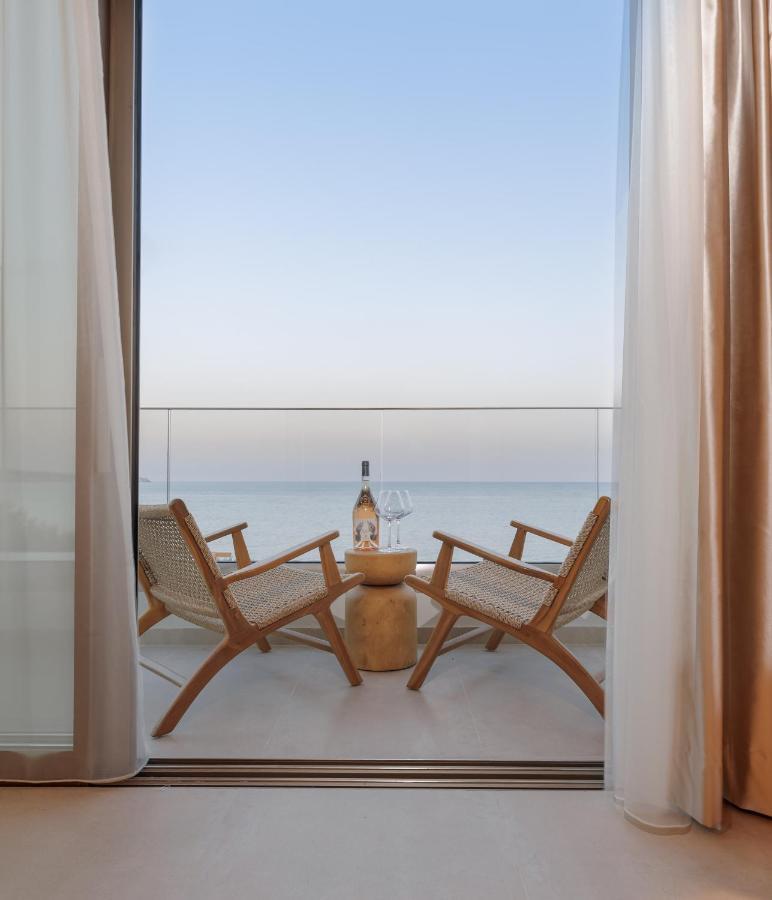 Kales Sea View Suites Ierápetra Exterior foto